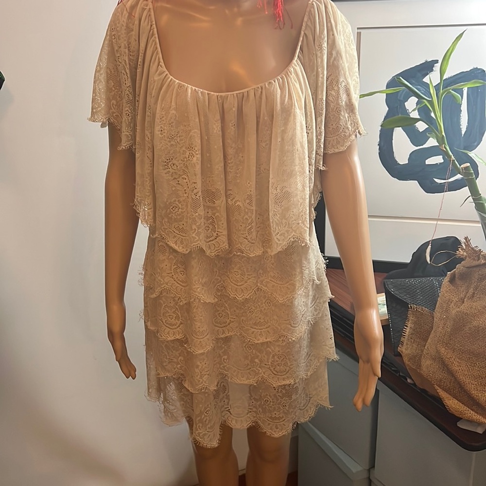 Dress for happy hours on the beach